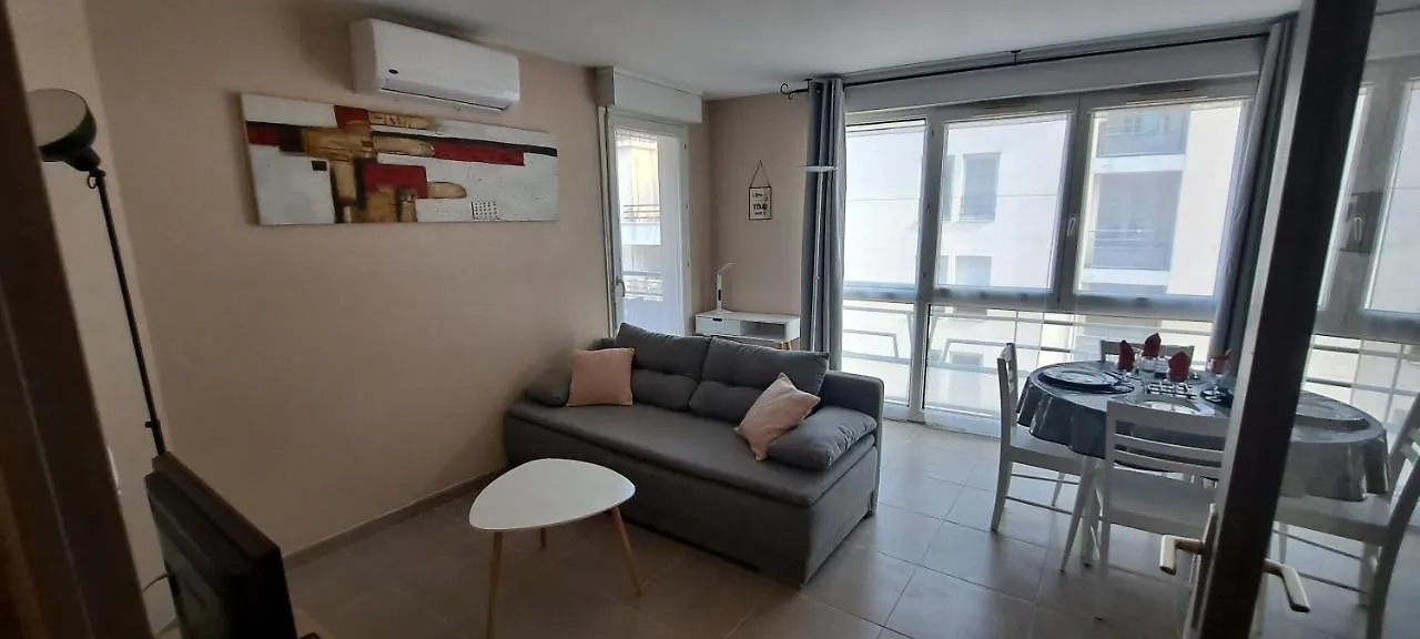 Appart T2 Standing Tout Confort Avec Balcon - Parking En Option Lyon Apartment