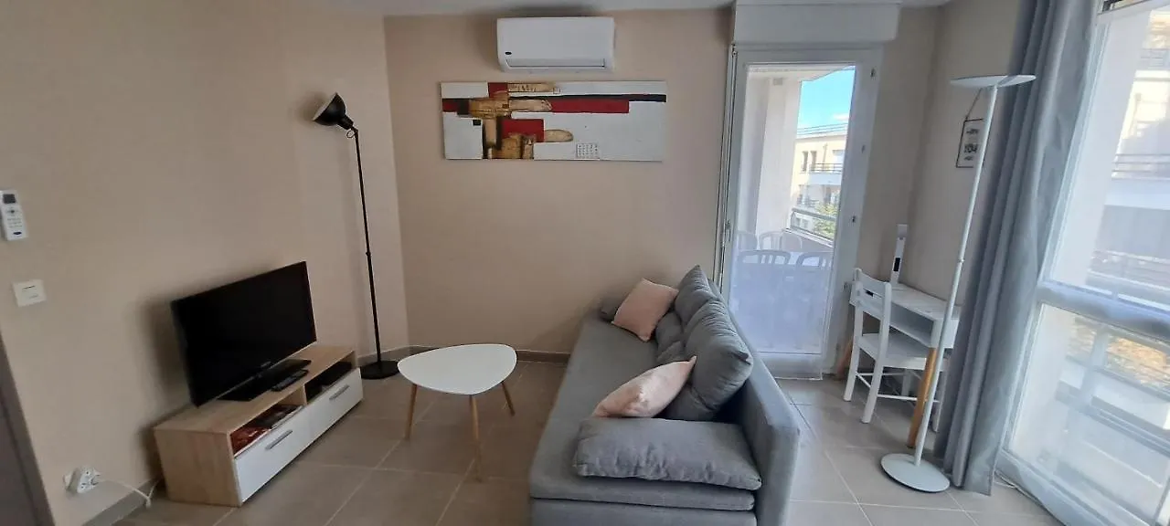 Appart T2 Standing Tout Confort Avec Balcon - Parking En Option Lyon