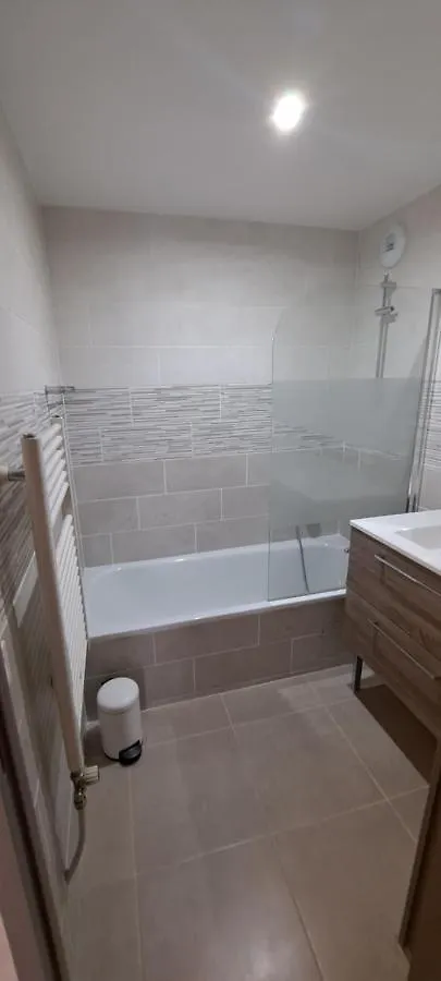 Apartment Appart T2 Standing Tout Confort Avec Balcon - Parking En Option Lyon